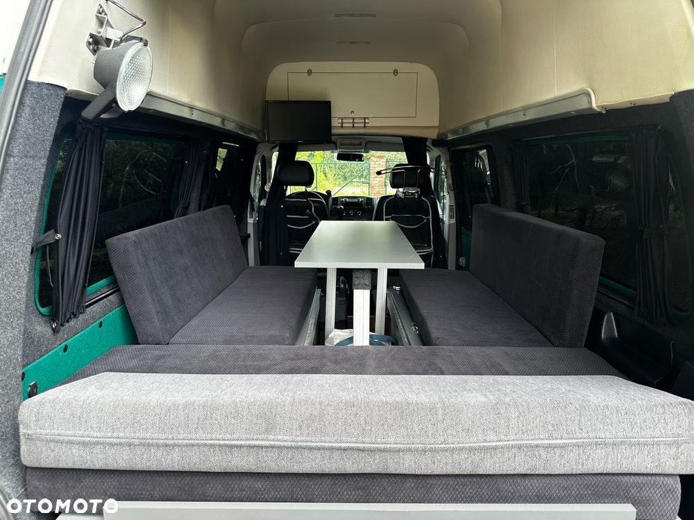 Volkswagen Transporter - 19