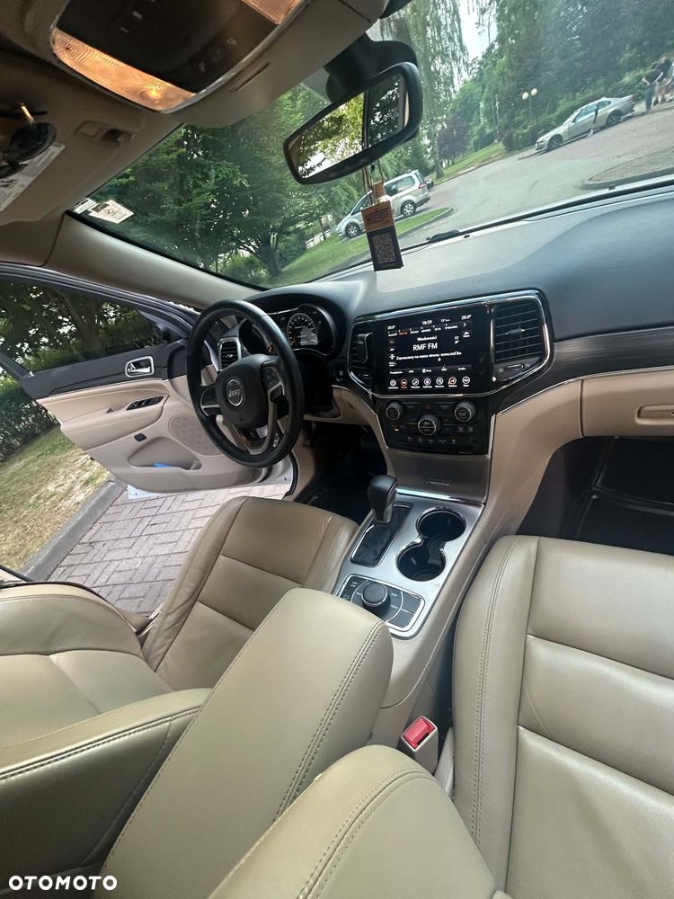 Jeep Grand Cherokee - 10