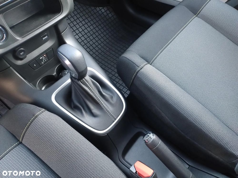 Citroën C3 1.2 PureTech Shine EAT6 - 17