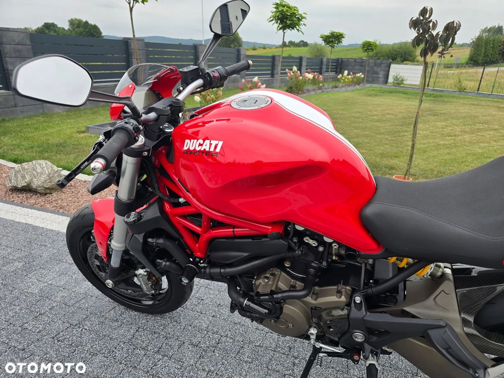 Ducati Monster - 23