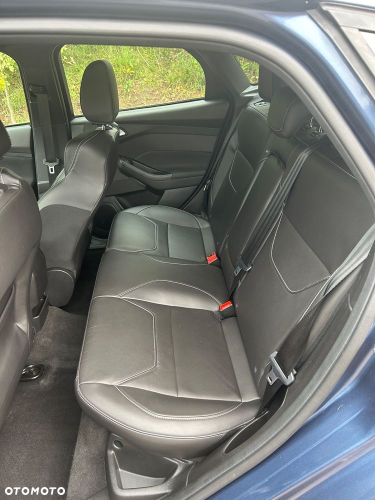 Ford Focus 2.0 EcoBoost ST - 22