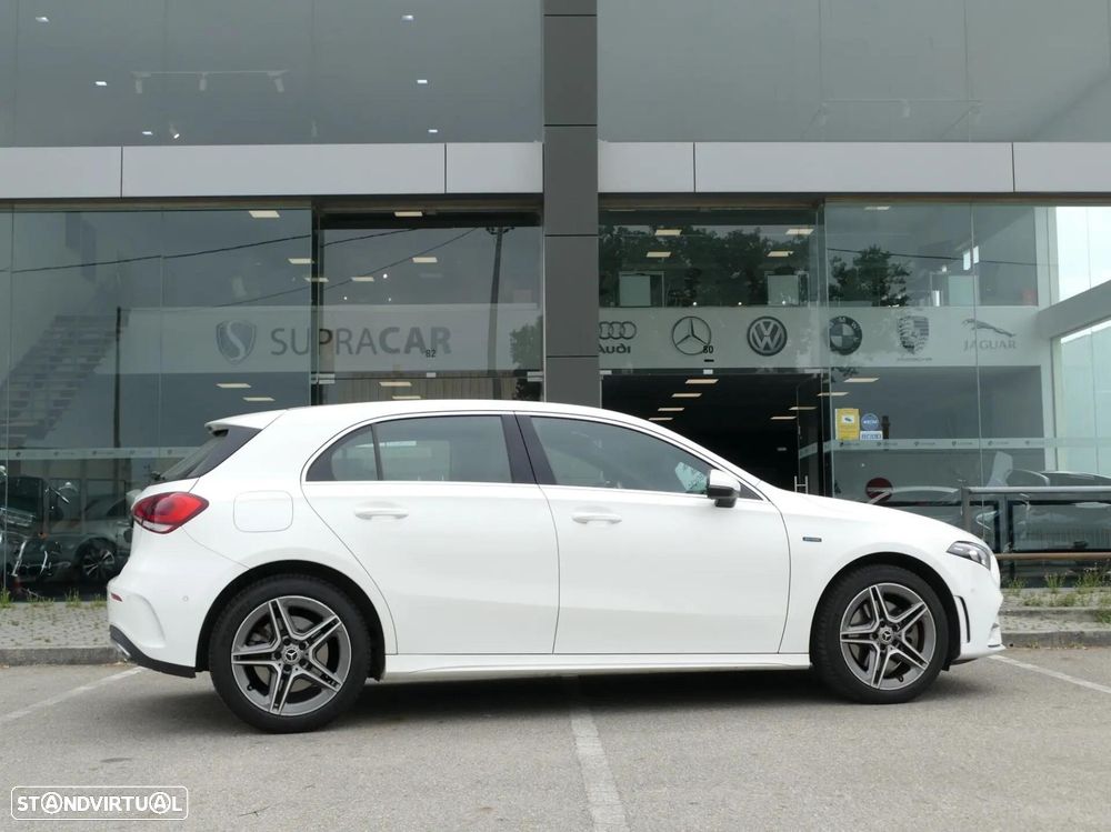 Mercedes-Benz A 250 e AMG Line - 18