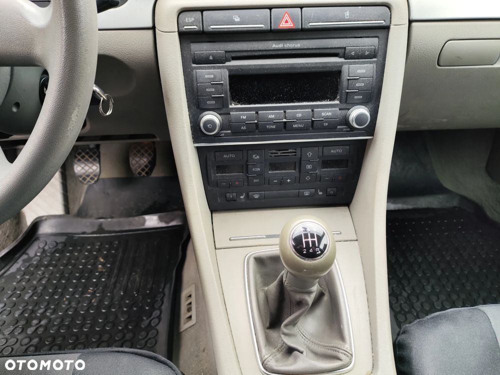 Audi A4 1.6 - 7