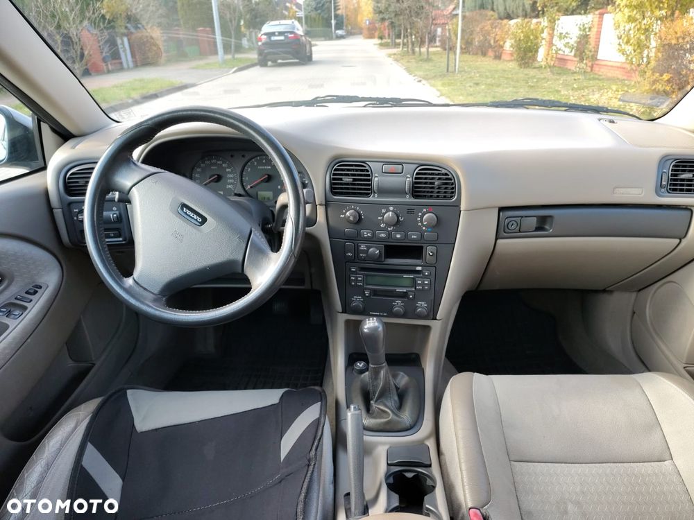 Volvo S40 2.0 '75' T Elegance - 10