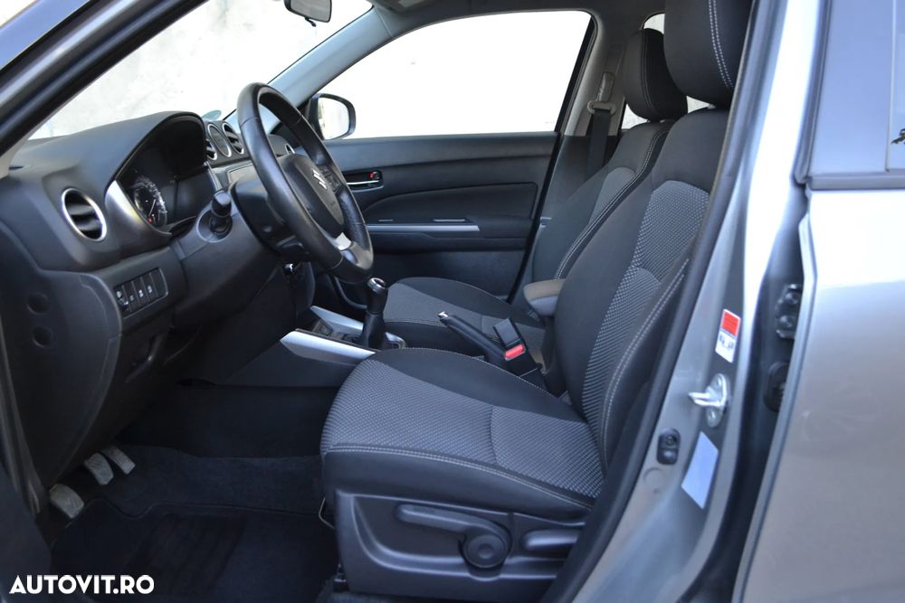 Suzuki Vitara 1.0 Boosterjet Allgrip Comfort - 11