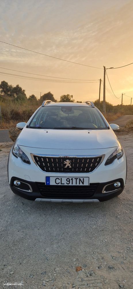 Peugeot 2008 1.2 PureTech Allure - 6