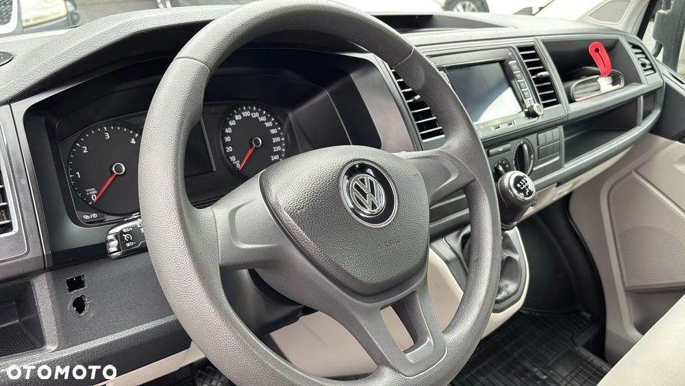 Volkswagen Transporter T6 - 15
