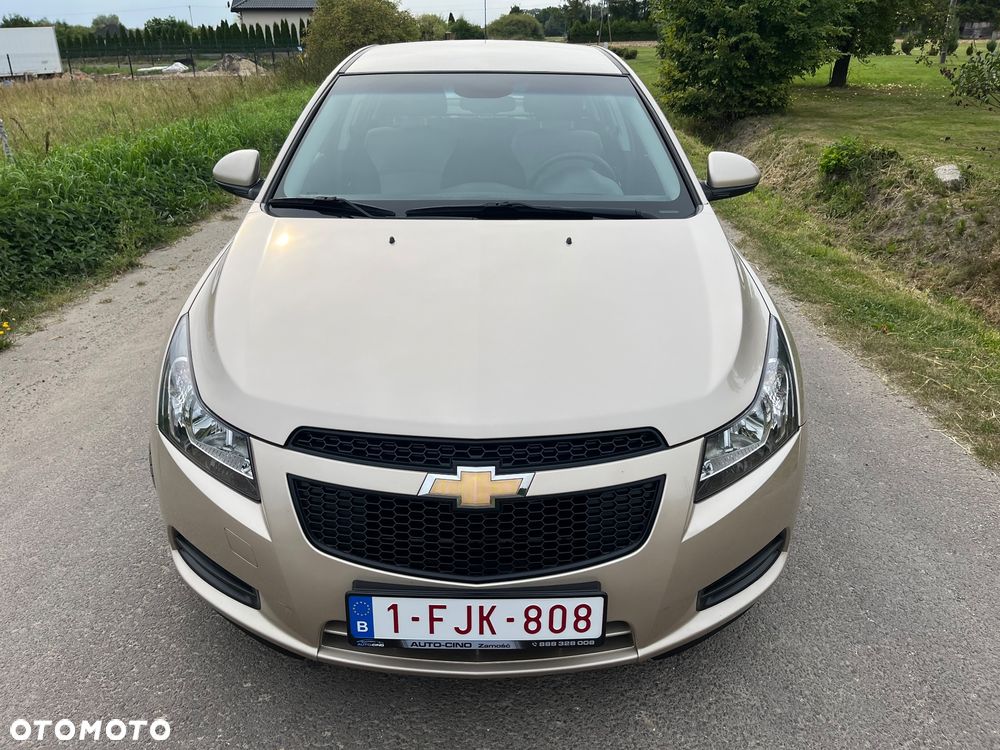 Chevrolet Cruze 1.7 LT - 4
