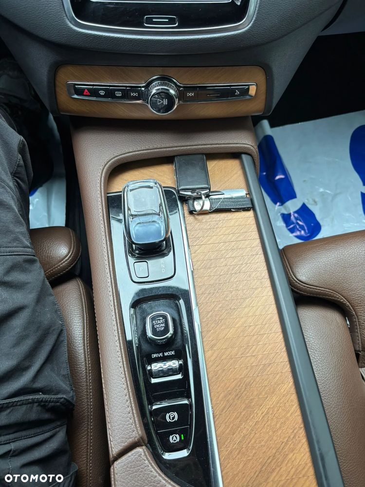 Volvo XC 90 - 6