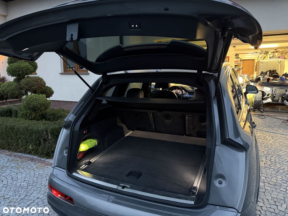 Audi Q7 3.0 TDI Quattro Tiptronic - 16