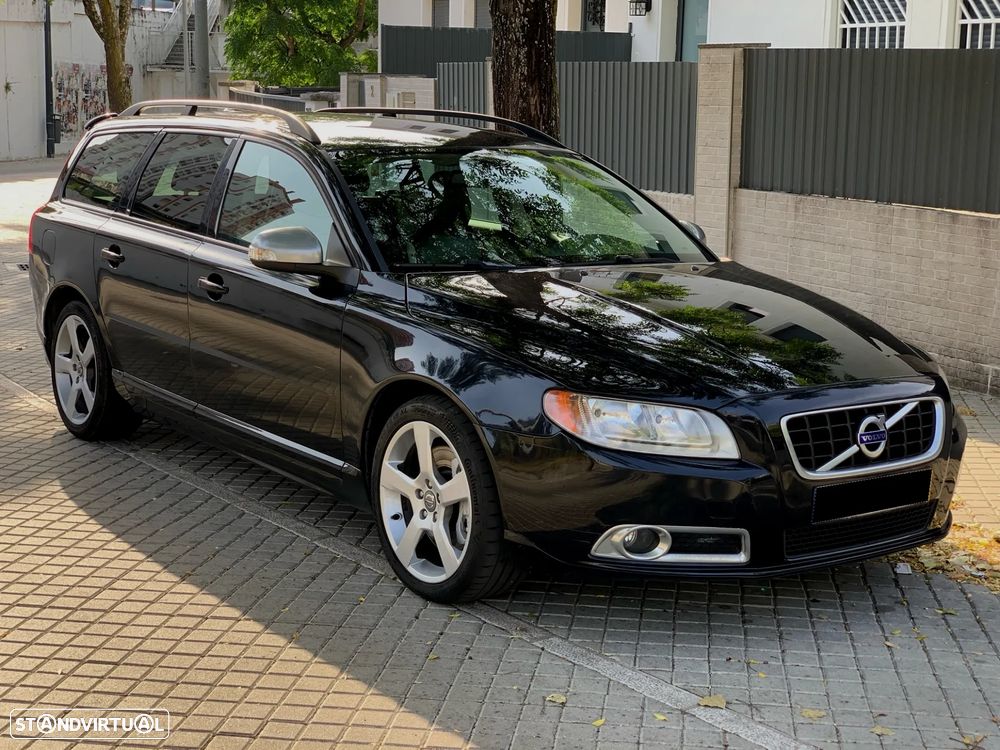 Volvo V70 2.0 D3 R-Design S/S Geartronic - 1