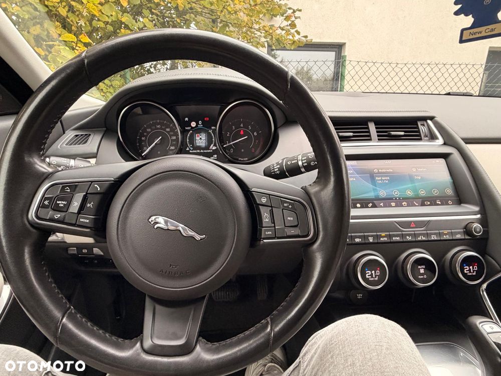 Jaguar E-Pace - 19