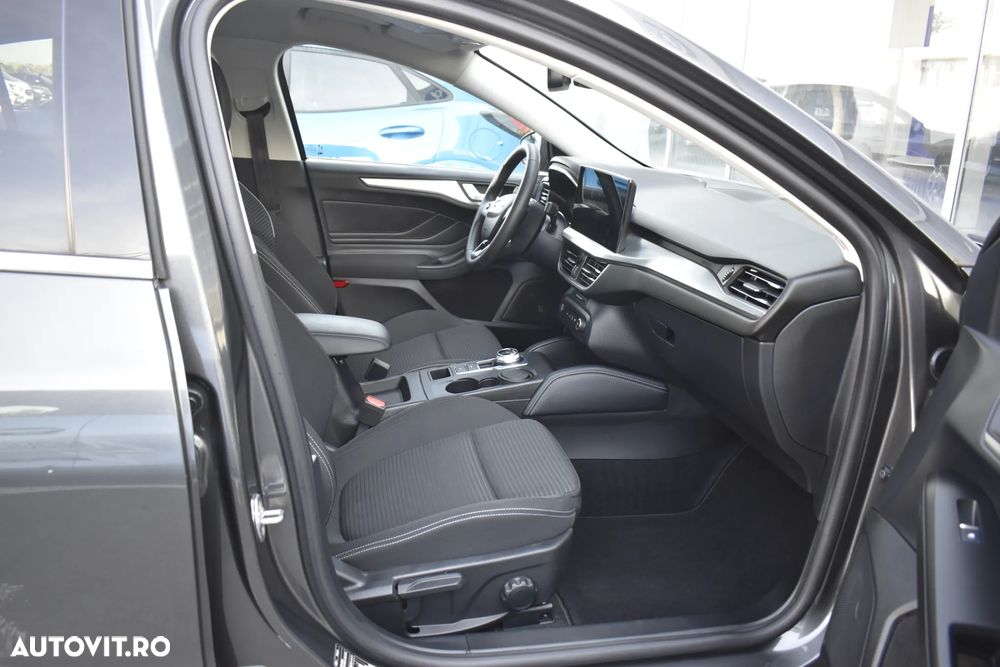 Ford Focus 1.5 EcoBlue 8AT Titanium - 39