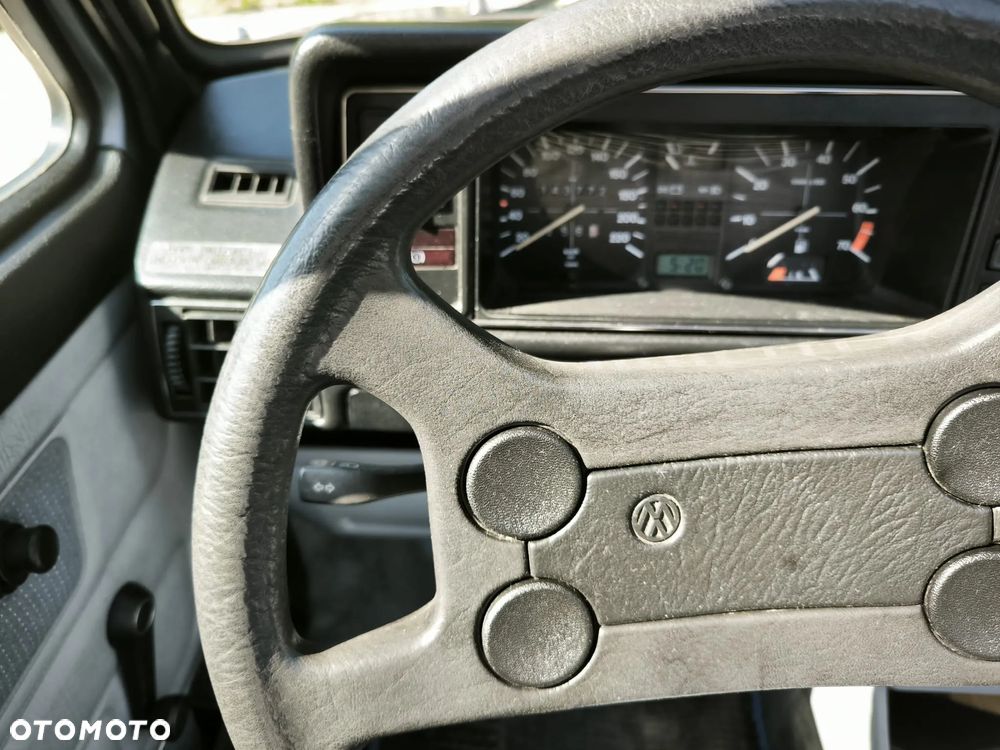 Volkswagen Golf Cabriolet 1.8 GL - 10