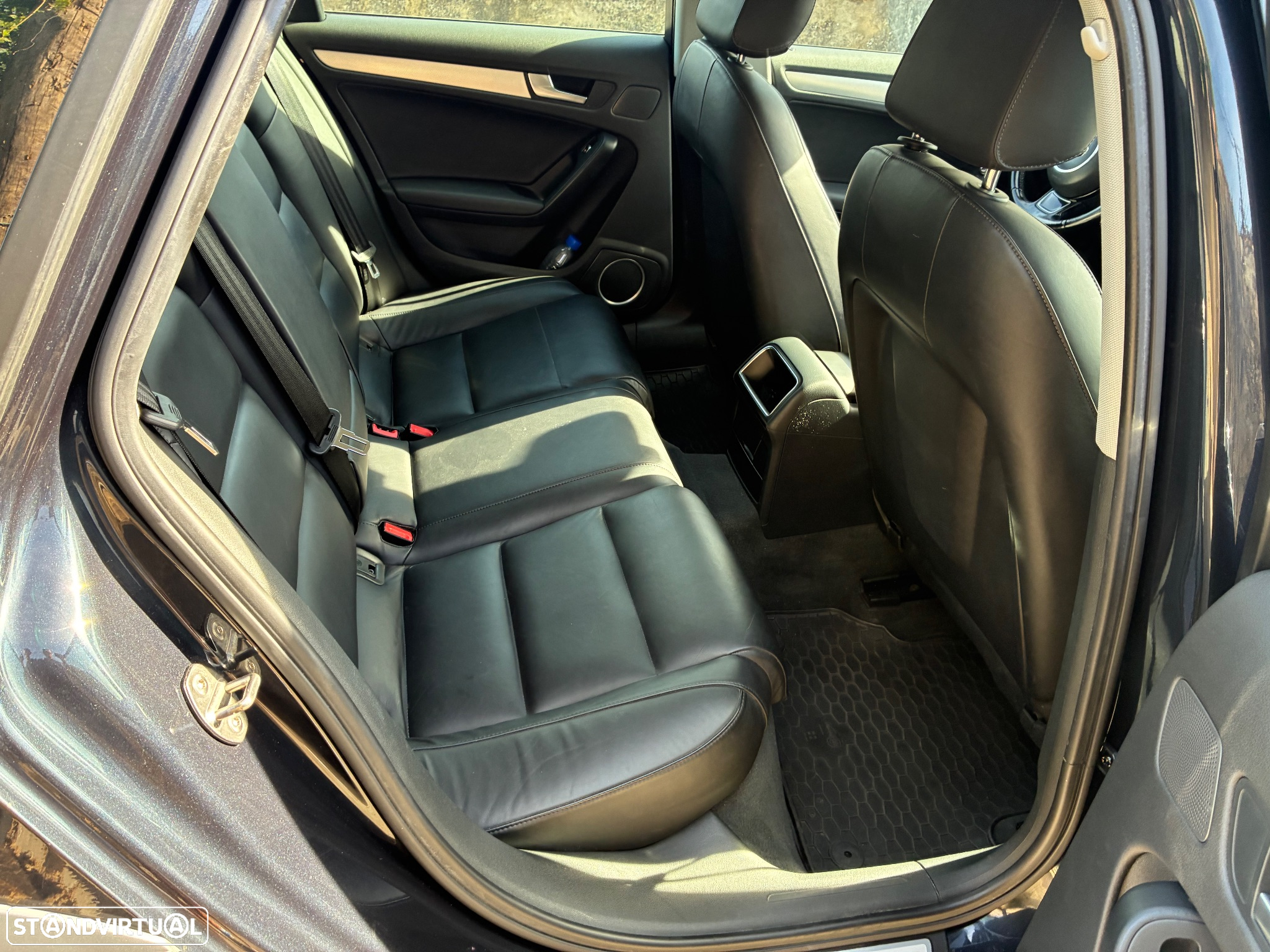 Audi A4 Allroad 2.0 TDI quattro S tronic - 9