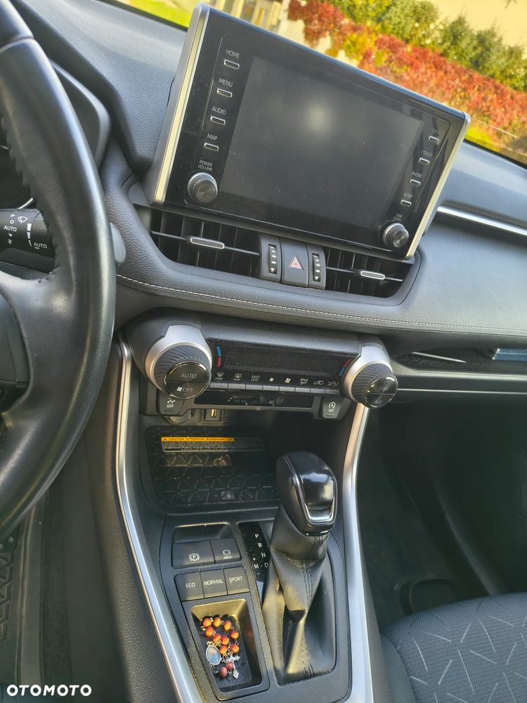 Toyota RAV4 - 5