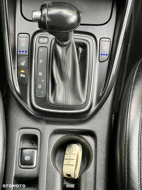 Kia Carens 1.7 CRDi XL 7os - 20