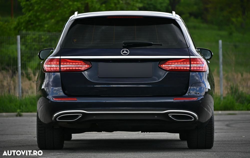 Mercedes-Benz E 300 Hybrid de T-Modell 4MATIC Aut. - 6