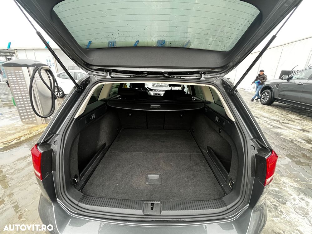 Volkswagen Passat 2.0 TDI DSG Comfortline - 8