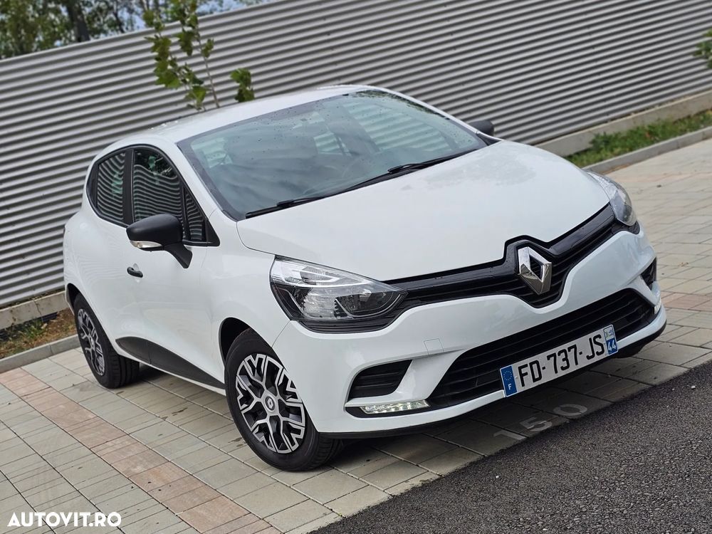 Renault Clio - 1