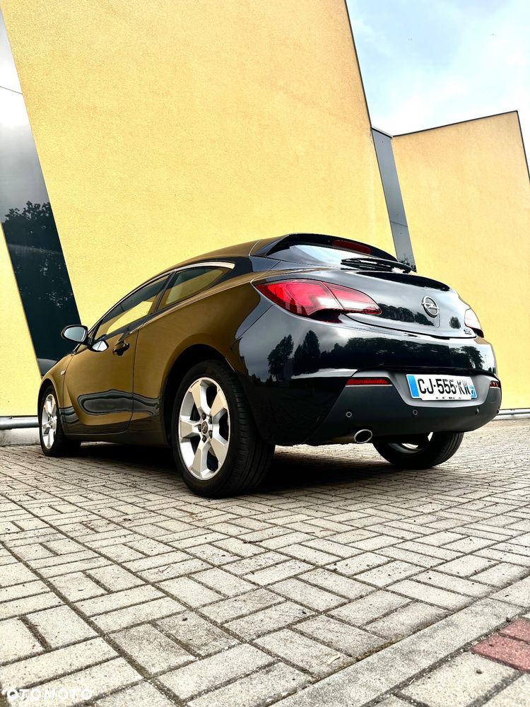 Opel Astra 2.0 CDTI Sport - 11