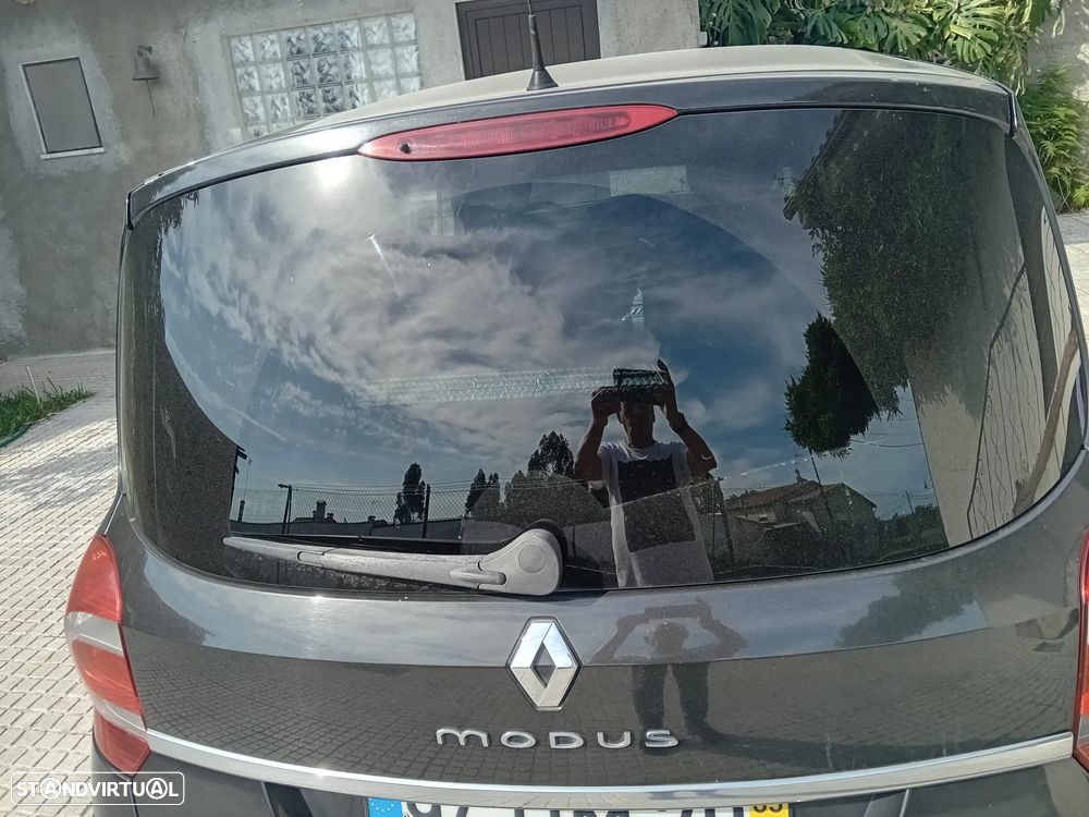 Renault Modus 1.5 dCi Dynamique S - 2