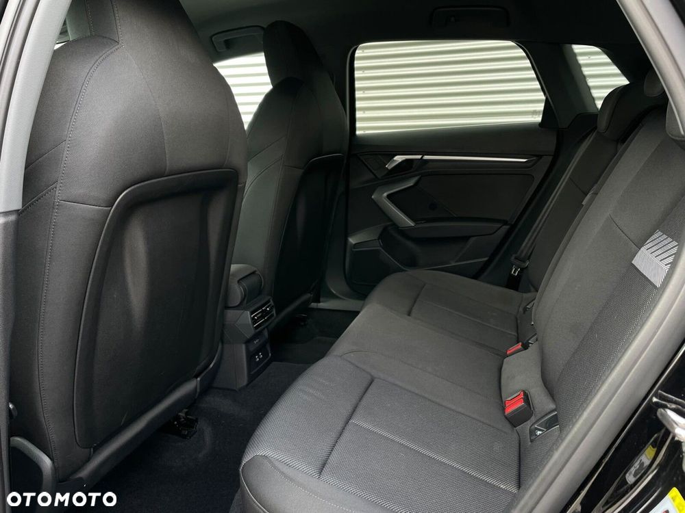 Audi A3 Sportback - 12