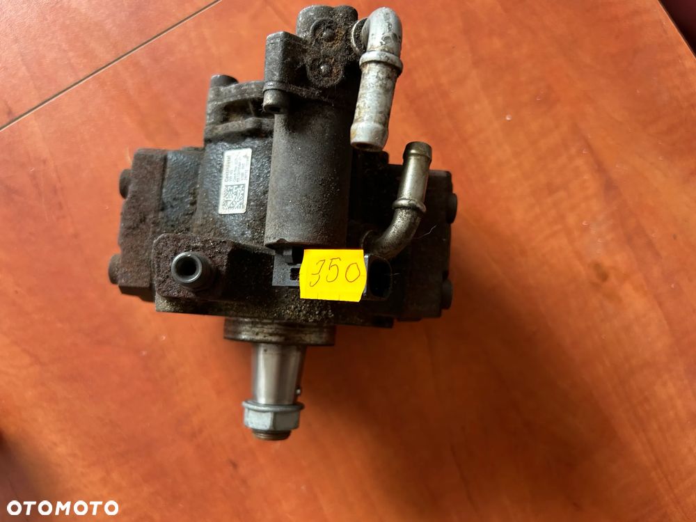 Pompa wtryskowa 03L130755E Audi Seat Skoda VW 1.6 TDI - 2