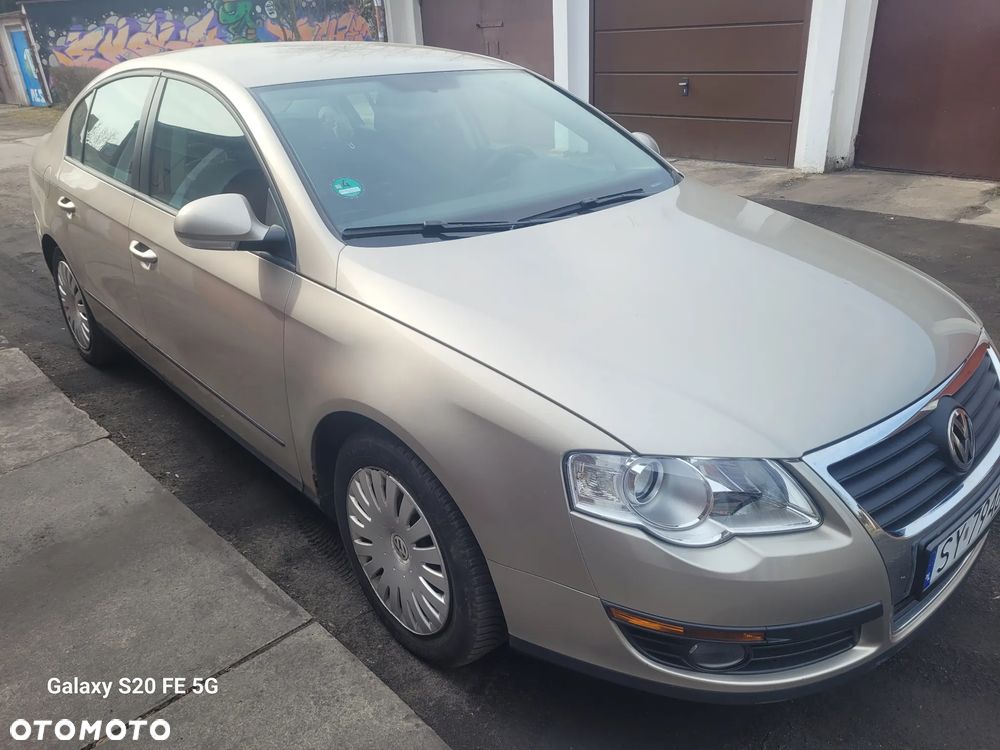 Volkswagen Passat 1.9 TDI DPF Individual Chrom - 2