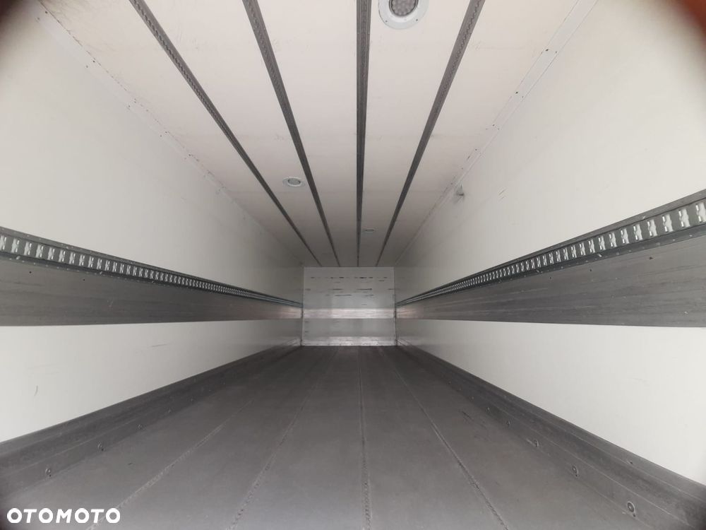 Mercedes-Benz Atego 1224 7.75m TOP1 STAN WINDA HAK z Niemiec tylko 320 000km UBRANIÓWKA czyściutki 6 cylindrów - 40