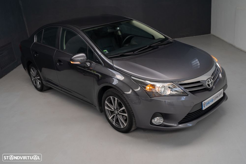 Toyota Avensis SD 2.0 D-4D Exclusive +Navi - 13