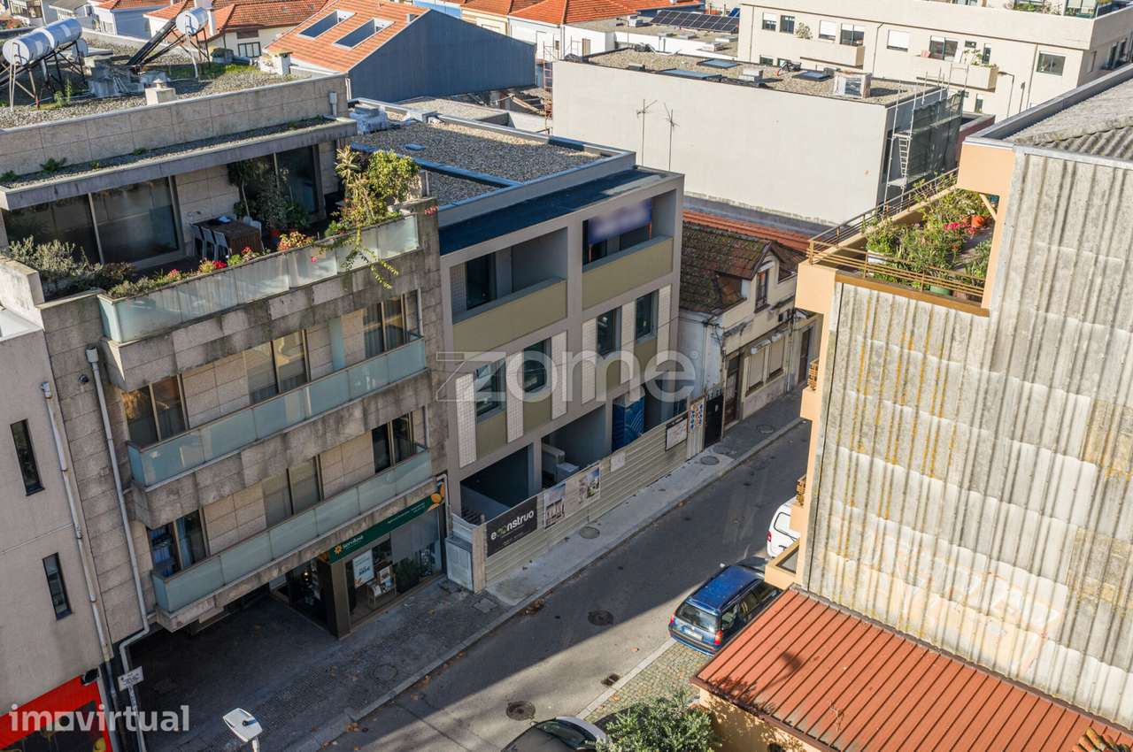 MORADIA T4 "VILLAS MEARIM" NA RUA CONDE ALTO MEARIM EM MATOSINHOS - Grande imagem: 2/30