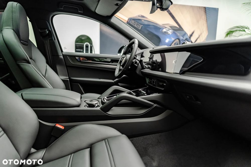 Porsche Cayenne Standard - 13