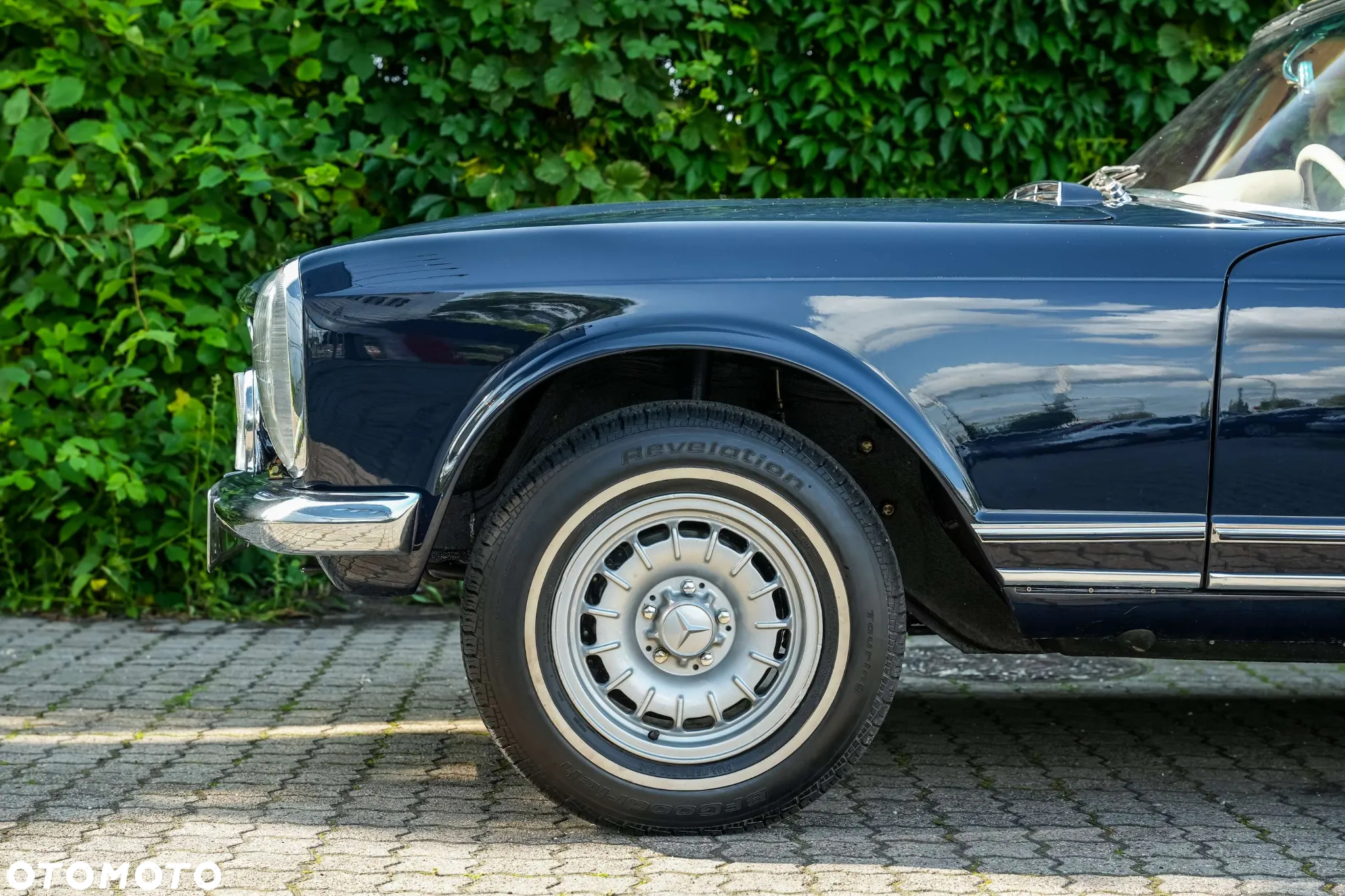 Mercedes-Benz SL - 13