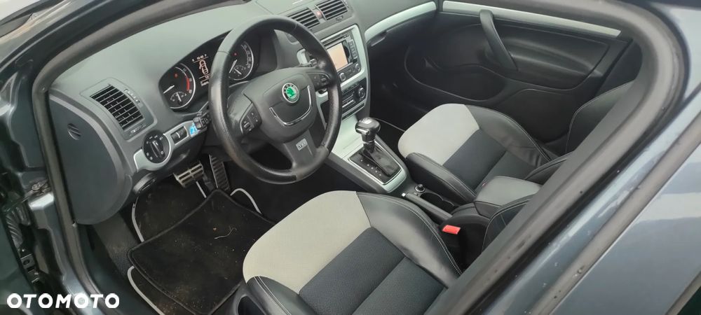 Skoda Octavia 2.0 TFSI RS DSG - 9