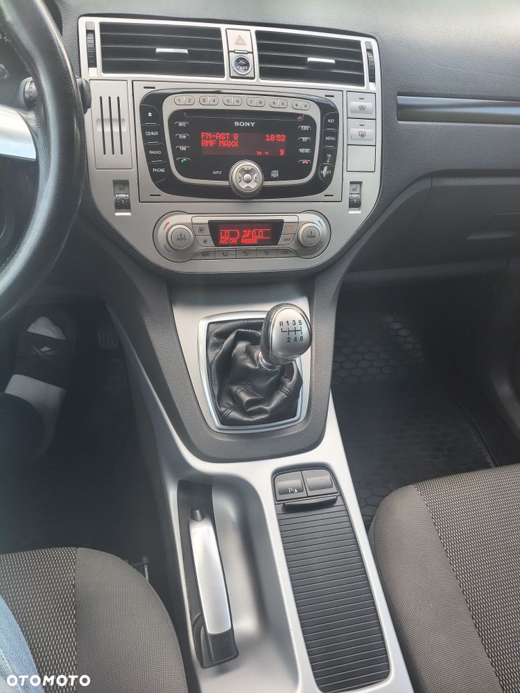 Ford Kuga - 7