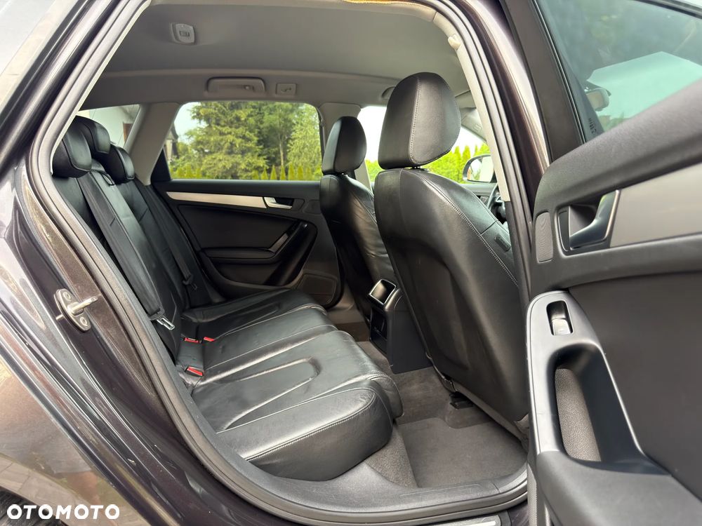 Audi A4 Avant 2.0 TFSI multitronic Ambiente - 33
