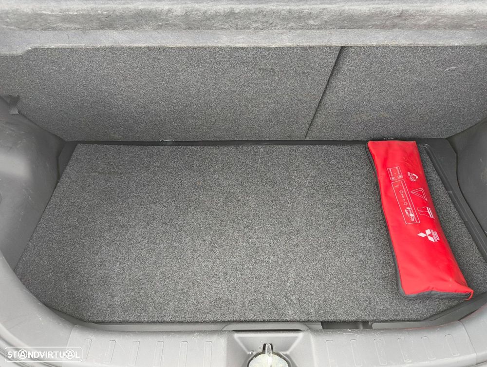 Mitsubishi Space Star 1.2 Intense Connect Edition - 22