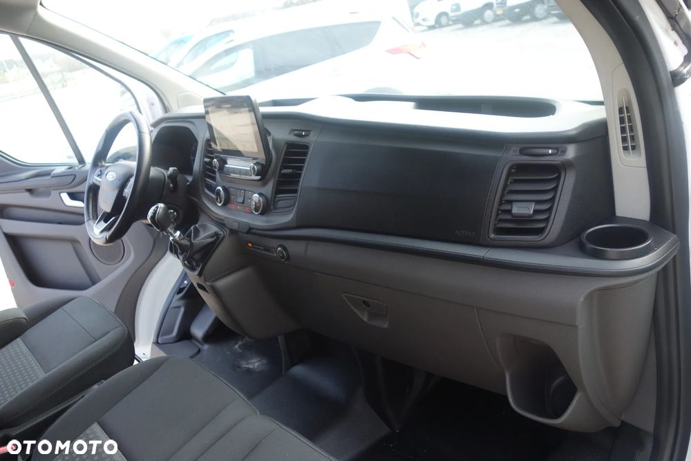 Ford Transit Custom Long 2.0 ecoblue 130 KM Klima - 20