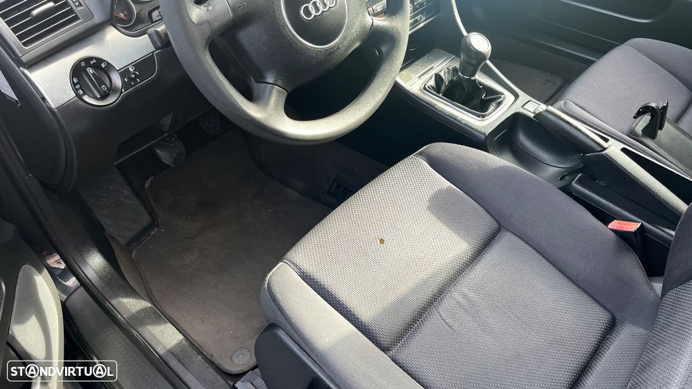 Audi A4 1.9 TDI m5 - 6