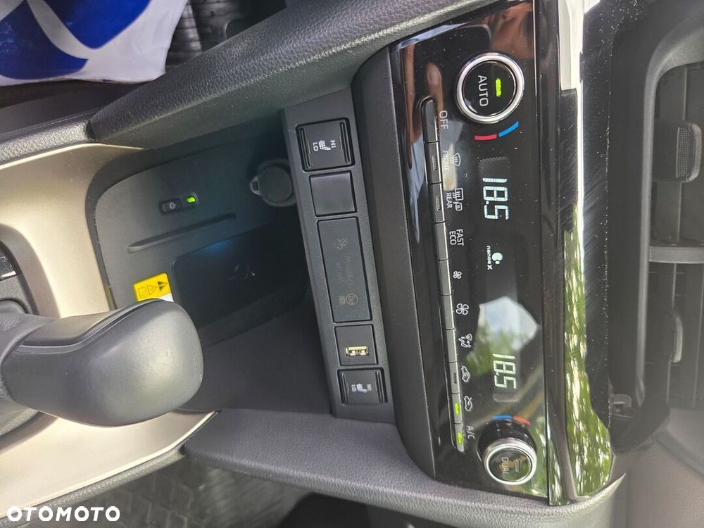 Toyota Yaris Cross - 25