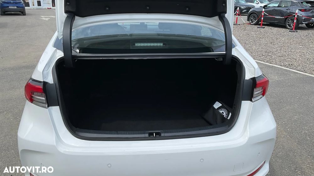 Toyota Corolla 1.8 HSD Business - 10