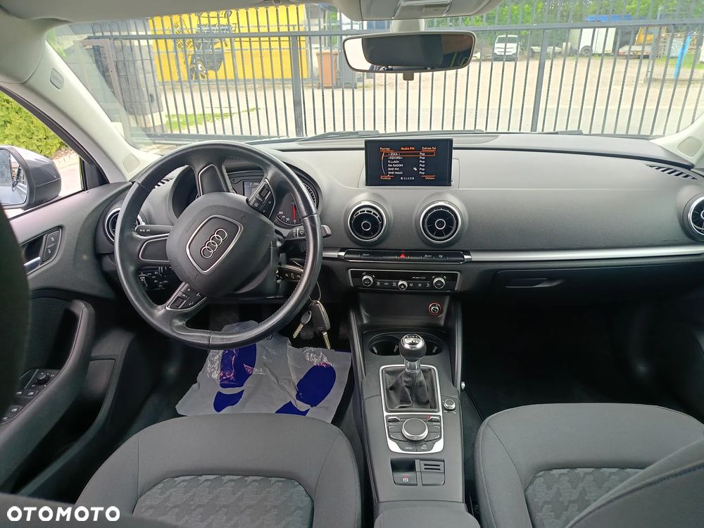 Audi A3 Sportback 1.6 TDI (clean diesel) Attraction - 10