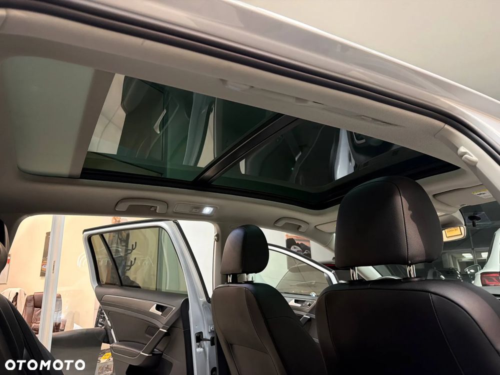 Volkswagen Golf 2.0 TSI OPF DSG R-Line - 35