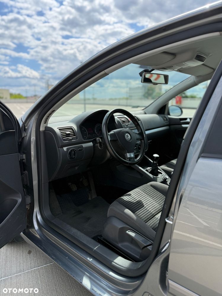 Volkswagen Golf 1.9 TDI Comfortline - 4