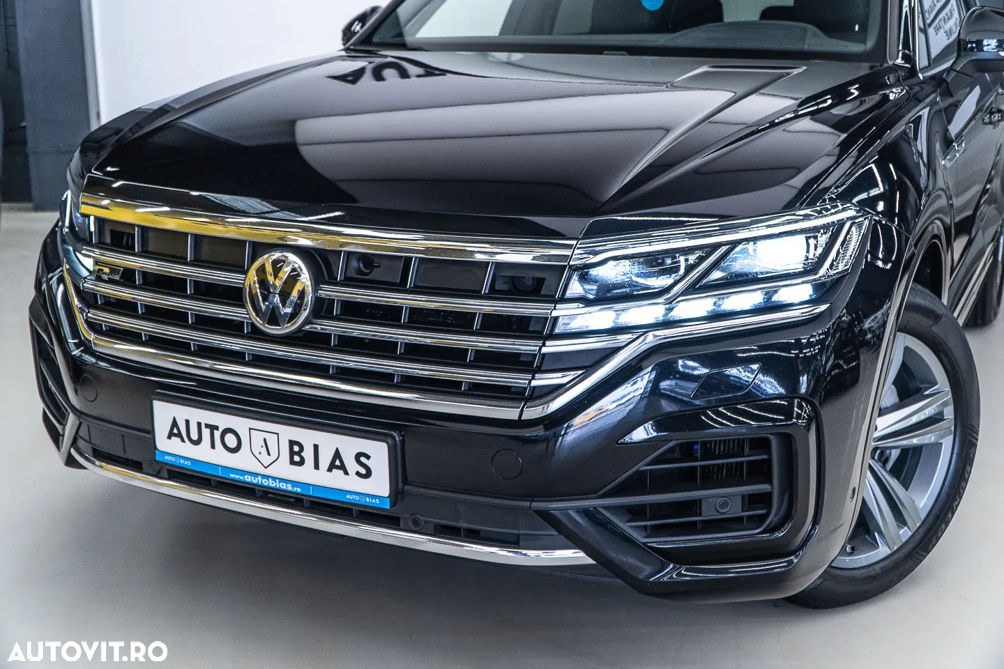 Volkswagen Touareg 3.0 V6 TDI 4Motion DPF Automatik R-Line - 10