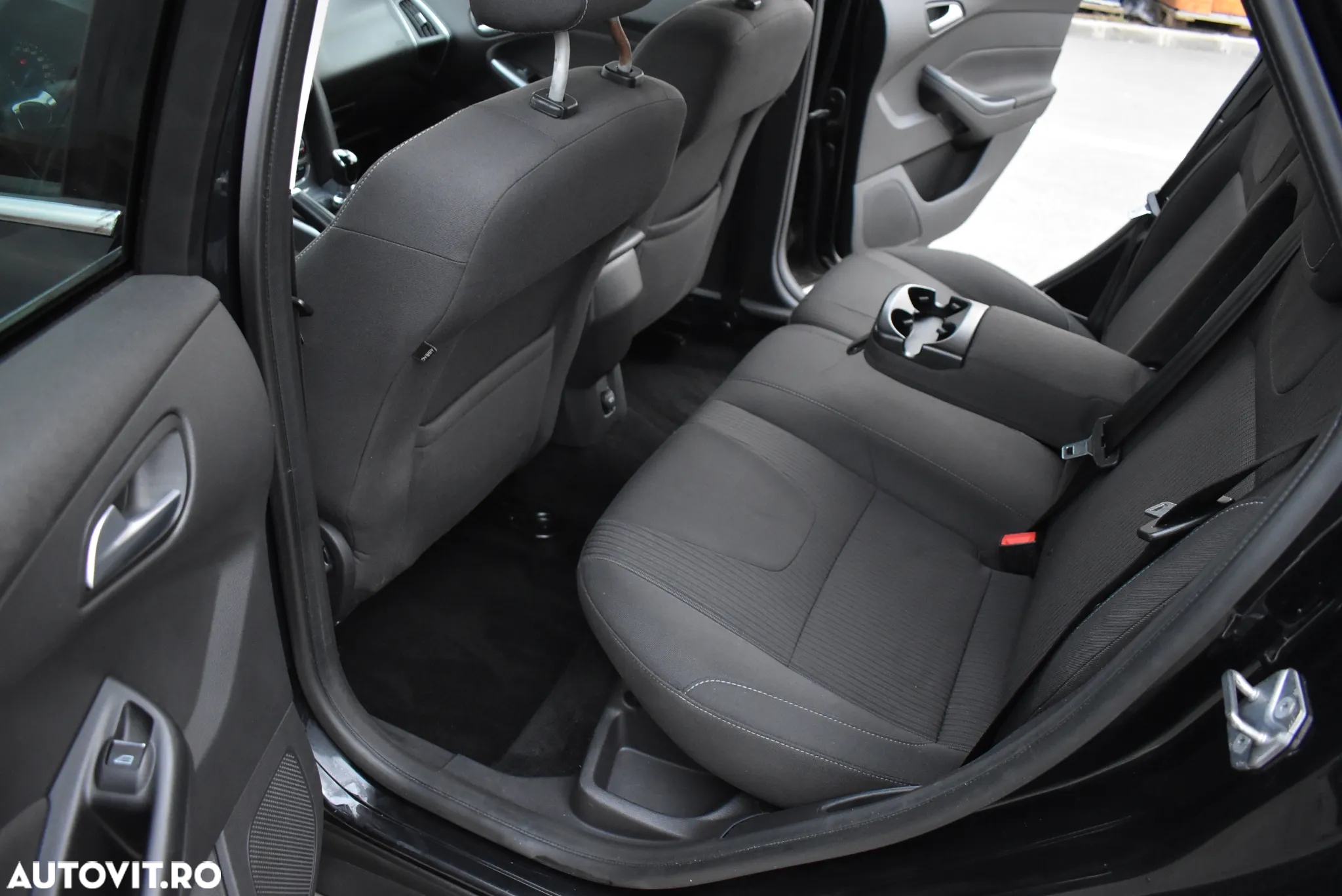 Ford Focus 1.6 TDCI DPF Titanium - 13