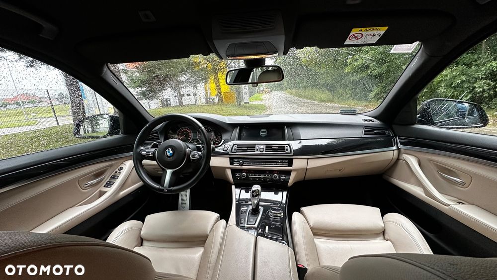 BMW Seria 5 528i xDrive Sport-Aut Luxury Line - 15