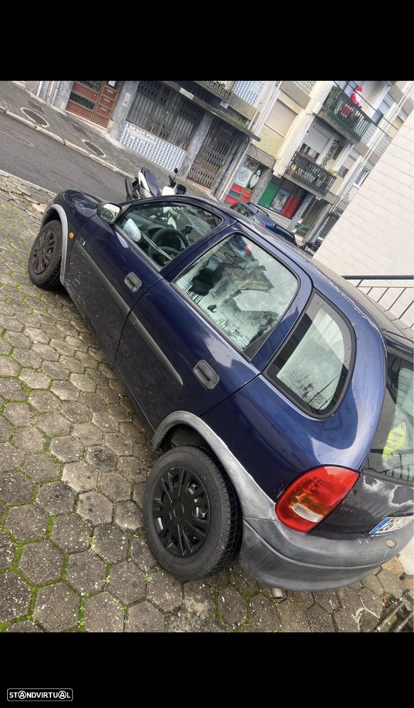 Opel Corsa 1.0 - 3