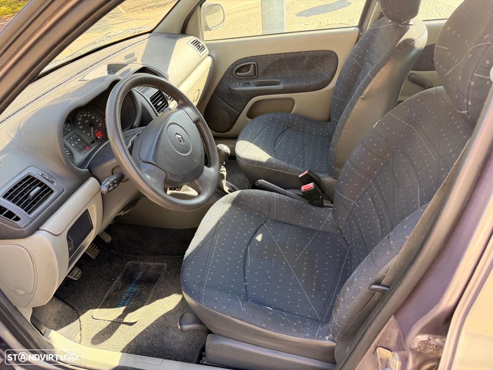 Renault Clio 1.2 16V Expression QuickS — fotografia 8